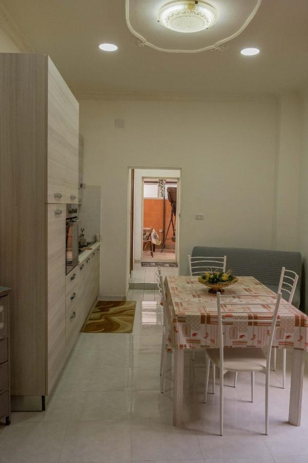 Casa Vacanza Russo Enzo Nápoles Exterior foto